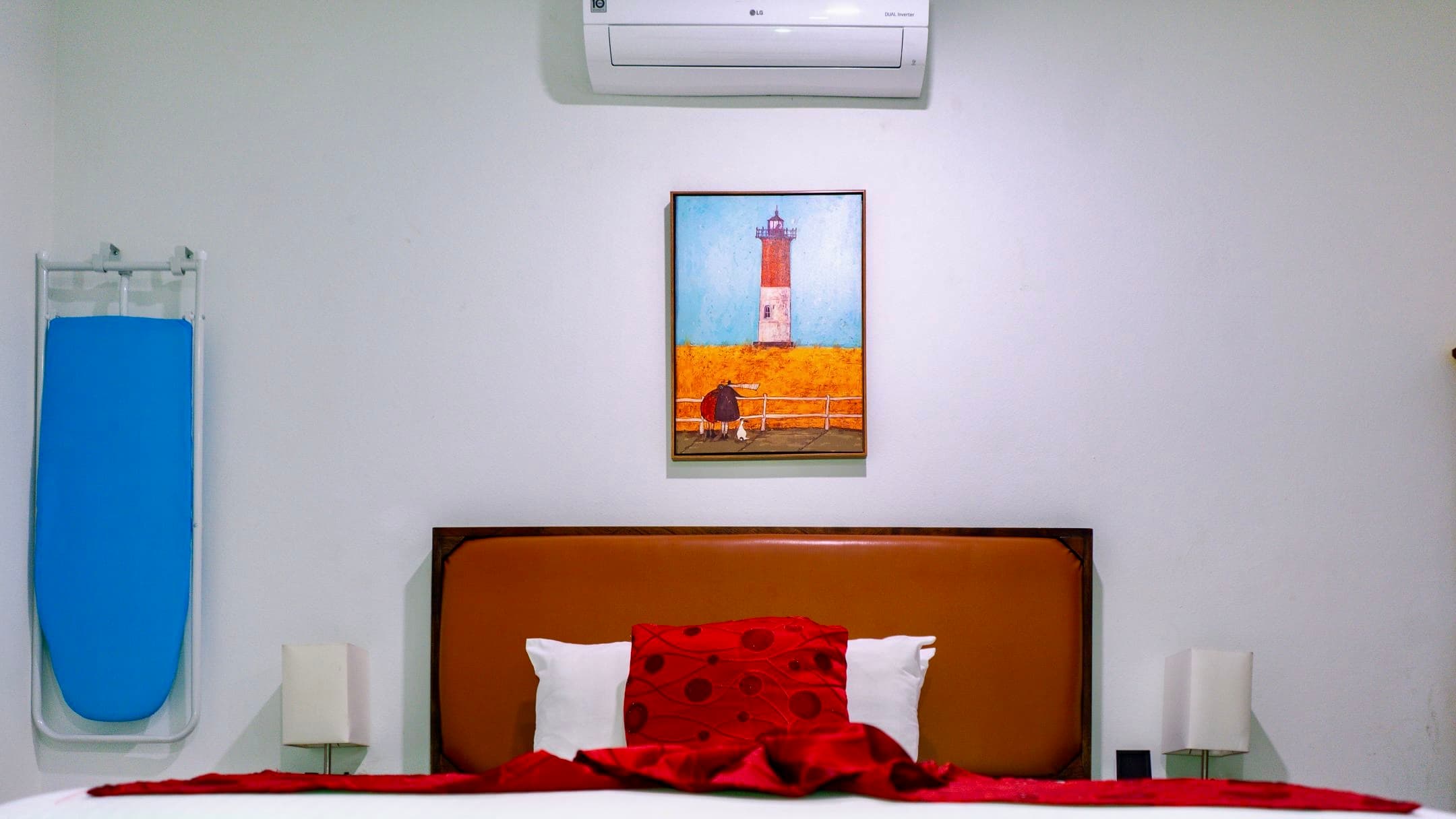 FAMILY BEDROOM WALL DECOR