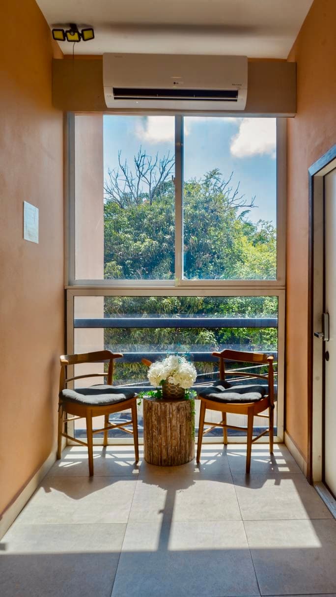SECOND FLOOR HALLWAY VIEW